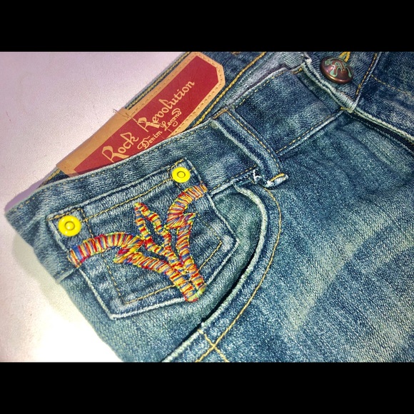 Rock Revolution Capri Jeans Sz 28 women’s - Picture 2 of 6